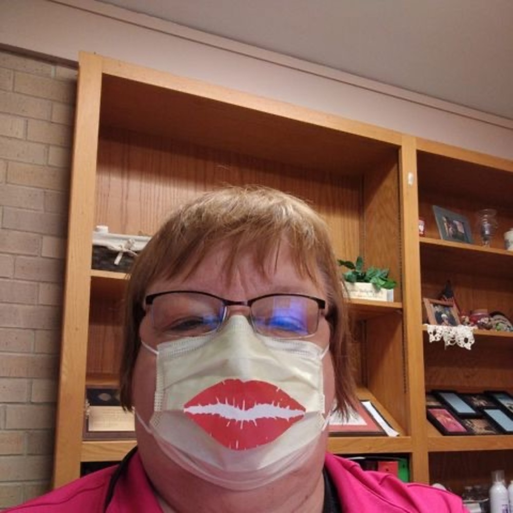 Meet your Posher, Connie